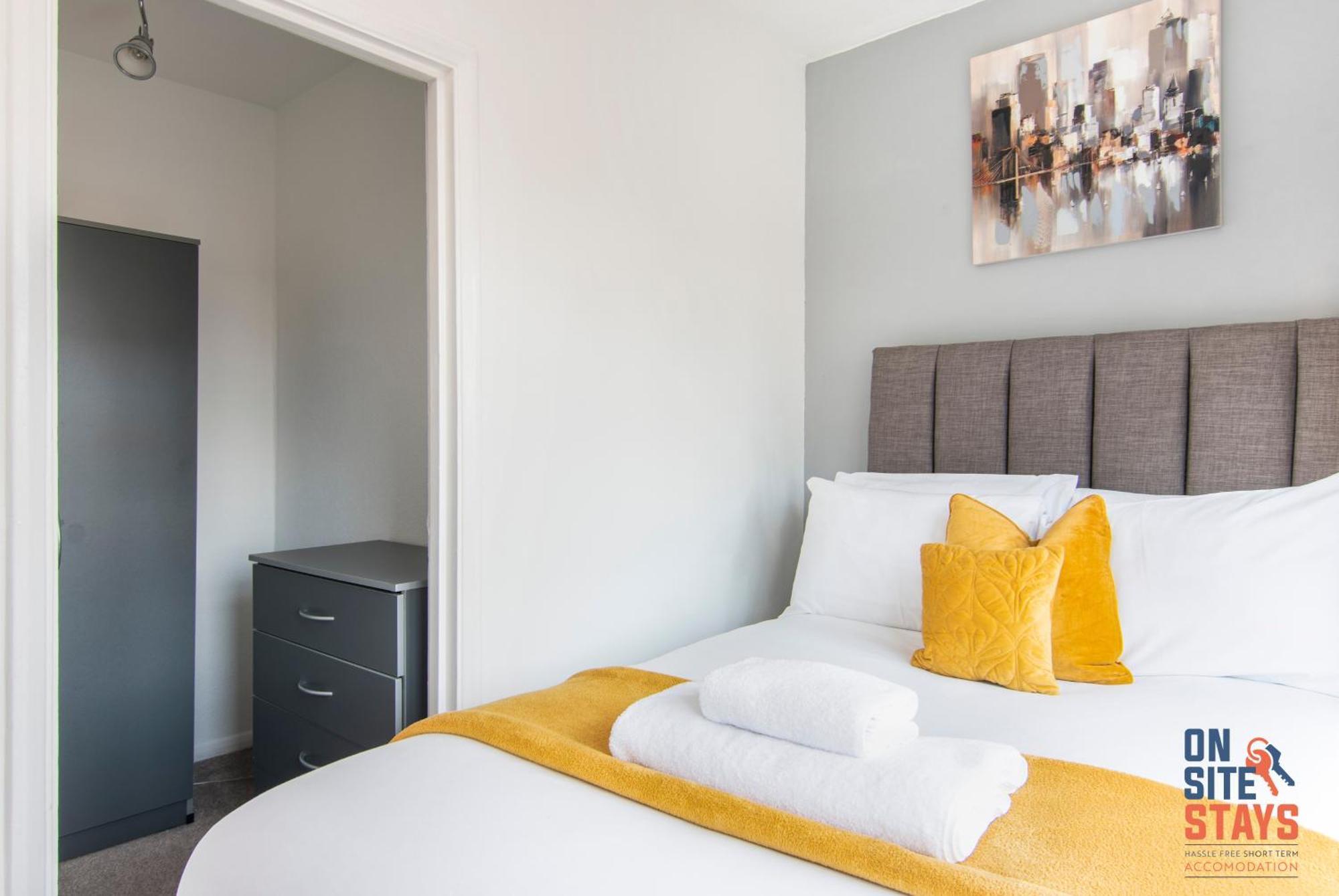 Onsitestays - Cosy 2-Bedroom Apartment With Private Entrance & Long Stay Prices Gravesend Exterior photo
