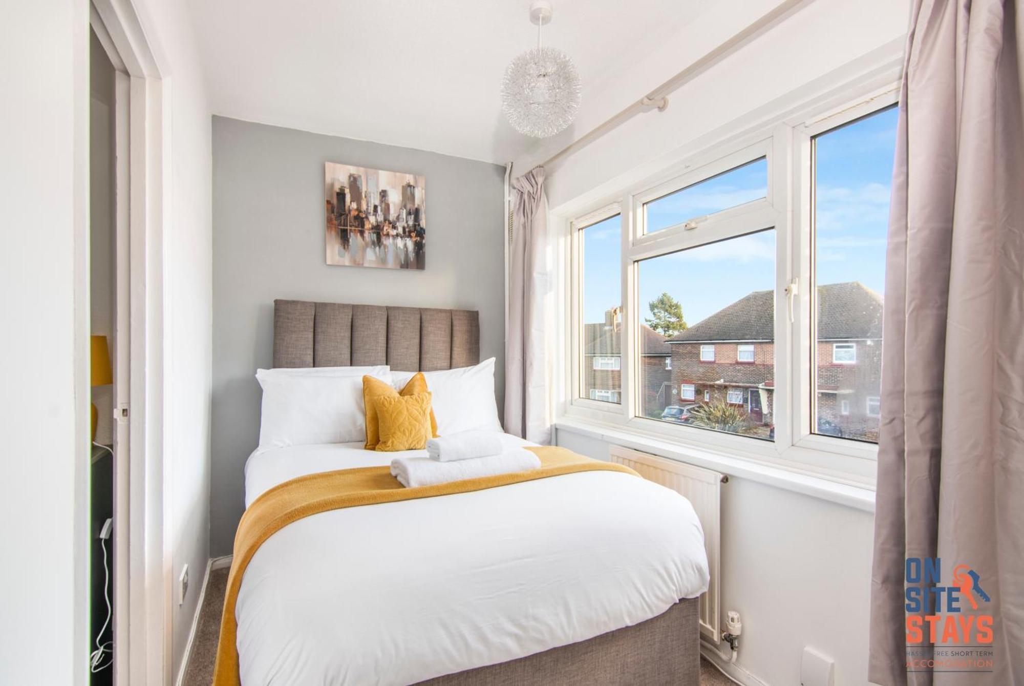 Onsitestays - Cosy 2-Bedroom Apartment With Private Entrance & Long Stay Prices Gravesend Exterior photo